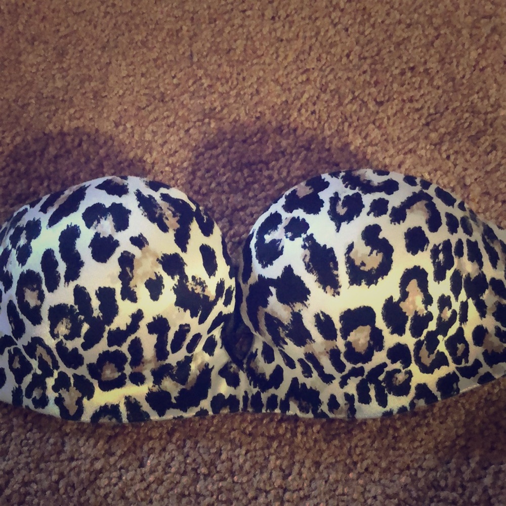 Strapless Victoria’s Secret bra